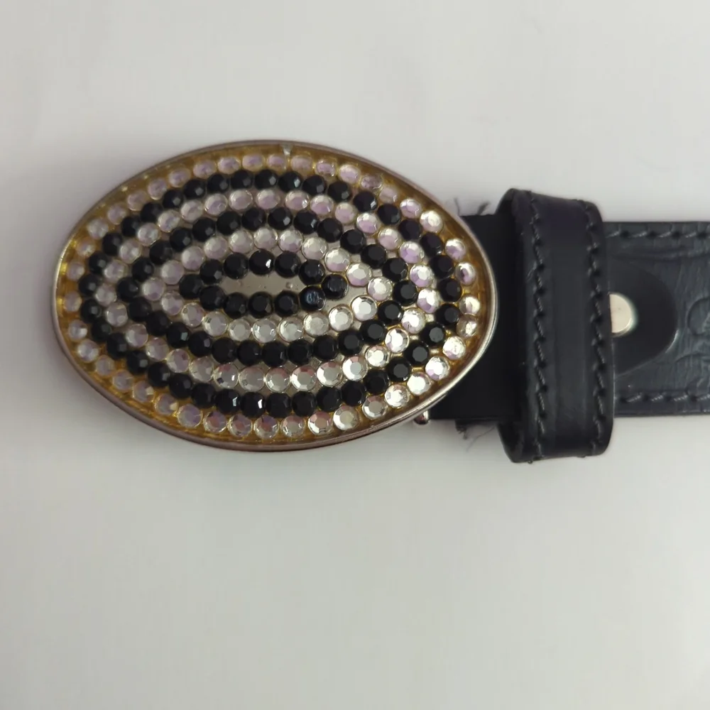 Vintage Leather Western Belt With Diamond and Black Color Rhinestone Loo…